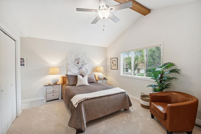 15_interior.jpg | Image 19