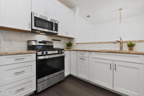 626-626 Marion Ln, Monroe, NJ, 08831-7319 | Card Image