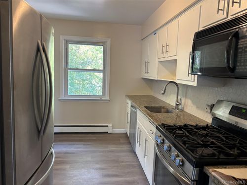 1m-1668 Route 9, Wappingers Falls, NY, 12590-7400 | Card Image