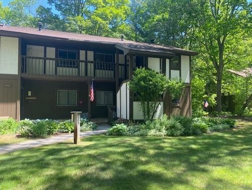 6865 Pinebrook Dr, Bellaire, MI, 49615-9294 | Card Image