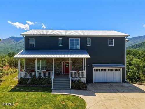 270 Sonshine Ridge Rd, Cosby, TN, 37722-3094 | Card Image
