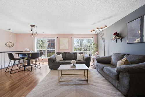 10 Cottonwood St, JC, West Bergen, NJ, 07305 | Card Image