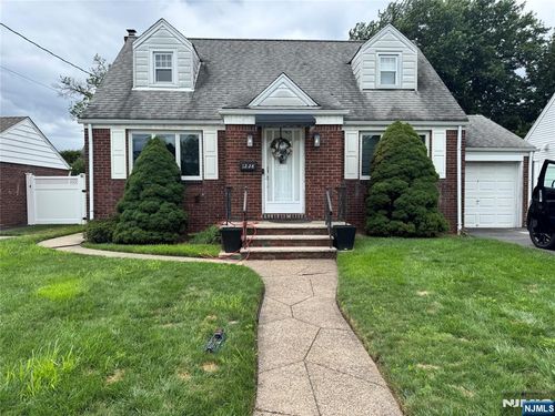 12-28 Lexington St, Fair Lawn, NJ, 07410-2202 | Card Image