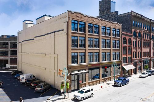 226 N Water Street, Milwaukee, WI, 53202 | Card Image