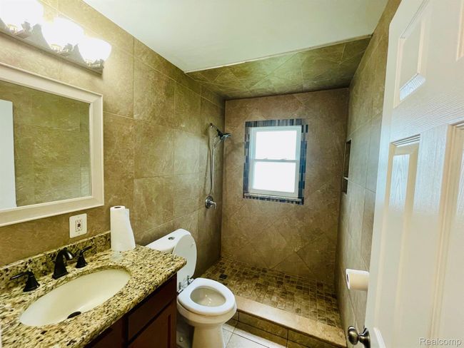 20817 Atlantic Ave, House other with 3 bedrooms, 1 bathrooms and null parking in Warren MI | Image 6