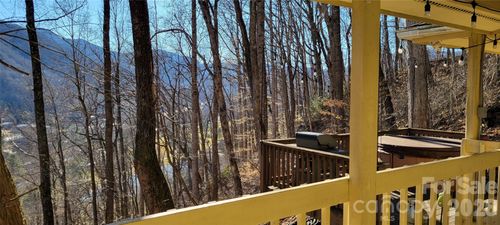 445 Allison Dr, Maggie Valley, NC, 28751-8869 | Card Image