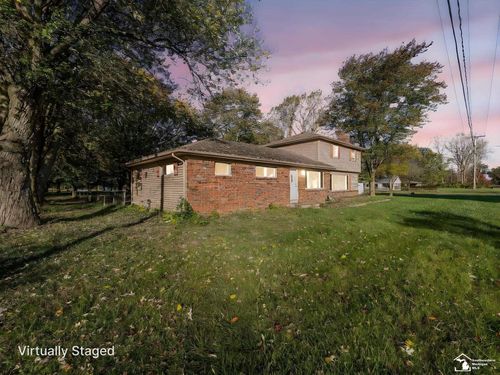 10711 Douglas Rd, Temperance, MI, 48182-9728 | Card Image