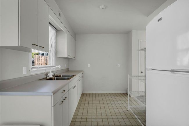 1608 Inverness St, House other with 2 bedrooms, 2 bathrooms and null parking in Sylvan Lake MI | Image 5
