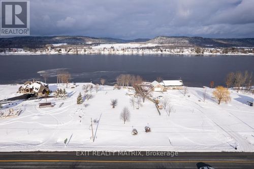 1755 Rue Lajoie St, Lefaivre, ON, K0B1J0 | Card Image