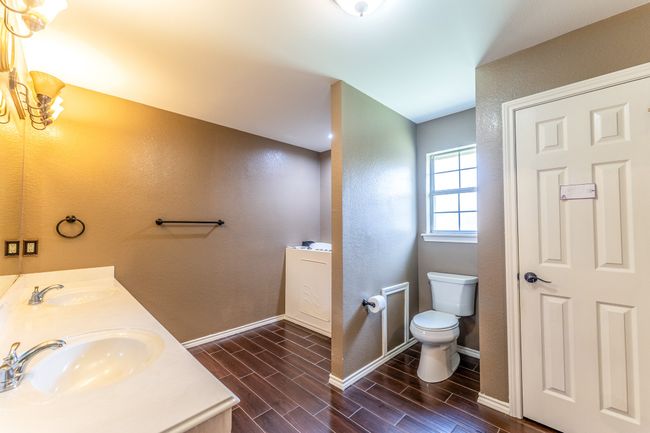 1853 Woodbridge Dr, House other with 3 bedrooms, 2 bathrooms and null parking in Sulphur Springs TX | Image 19