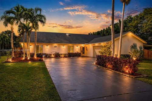 5021 Sw 168th Ave, Southwest Ranches, FL, 33331-1207 | Card Image