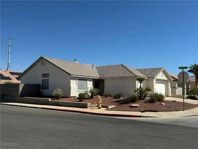 356 John Henry Drive, House other with 3 bedrooms, 2 bathrooms and null parking in Henderson NV | Image 3