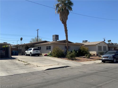 4671 Marnell Dr, Las Vegas, NV, 89121-6951 | Card Image