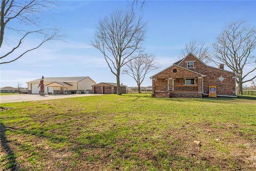 981 S 9th St, Odessa, MO, 64076-8130 | Card Image