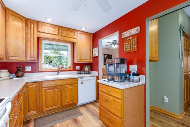 1208 310 Th Ave, Home with 3 bedrooms, 2 bathrooms and null parking in Malcom IA | Image 14