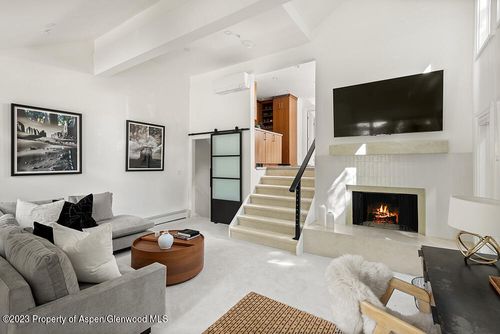 116-900 E Durant Ave, Aspen, CO, 81611-2610 | Card Image