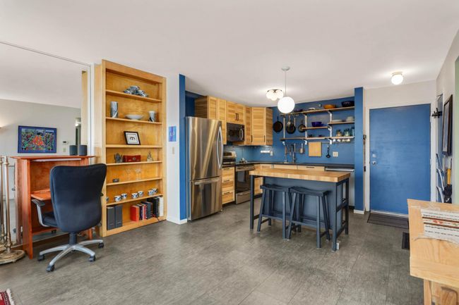 built in bookshelf | Image 11