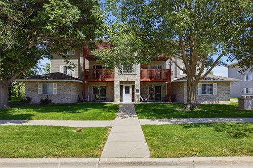 624 Kimberlite St, Tiffin, IA, 52340-9216 | Card Image