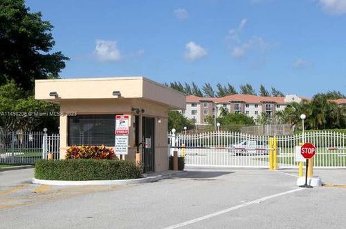 4l-480 Executive Center Dr, West Palm Beach, FL, 33401-2982 | Card Image