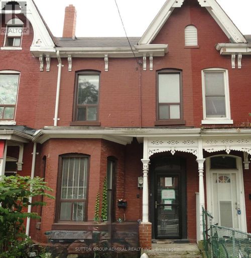 79 Baldwin St, Toronto, ON, M5T1L5 | Card Image