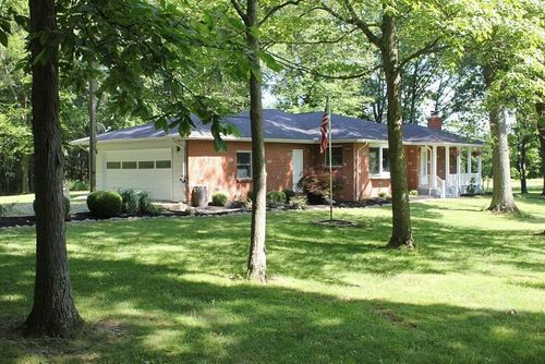 6781 Thoreau Ln Ne, Baltimore, OH, 43105-9732 | Card Image