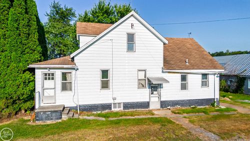 10042 Lindsey Rd, Casco, MI, 48064-2207 | Card Image