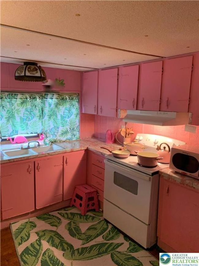 127 Pine Cone Trl, House other with 3 bedrooms, 1 bathrooms and null parking in Scotrun PA | Image 4