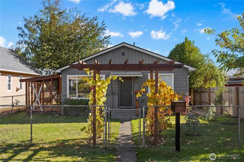 1206 J St, Centralia, WA, 98531-3240 | Card Image