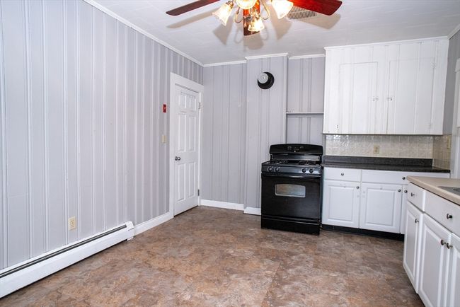 6 Elm St S, House other with 3 bedrooms, 1 bathrooms and 2 parking in Barre MA | Image 13
