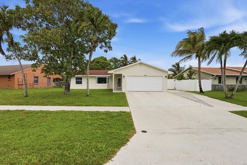 140 Bilbao St, Royal Palm Beach, FL, 33411-1342 | Card Image