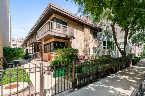 b-428 W Wellington Ave, CHICAGO, IL, 60657-5804 | Card Image