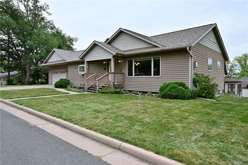 1102 N High St, Spooner, WI, 54801-1118 | Card Image