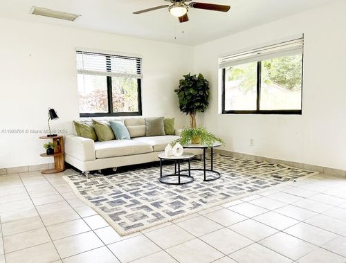 2-1505 Sw 22nd St, Fort Lauderdale, FL, 33315-1834 | Card Image