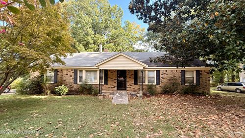 5600 Twin Lakes Drive, Horn Lake, MS, 38637 | Card Image