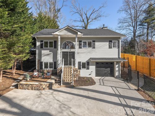 17 Lake Ave, Black Mountain, NC, 28711-3071 | Card Image