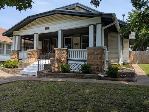 1208 Central Ave, Horton, KS, 66439-1723 | Card Image