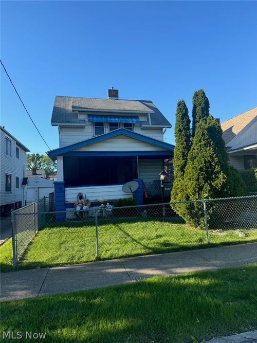 10913 Greenwich Ave, Cleveland, OH, 44105-2875 | Card Image