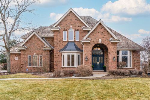 14615 S Somerset Cir, Libertyville, IL, 60048-4884 | Card Image