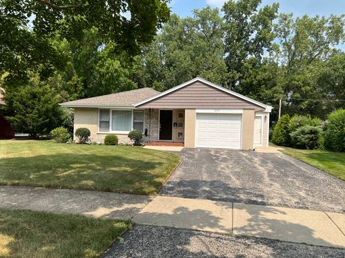 255 Riverside Dr, Northfield, IL, 60093-3240 | Card Image