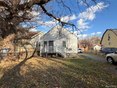 19703 Keating St, Detroit, MI, 48203-1636 | Card Image