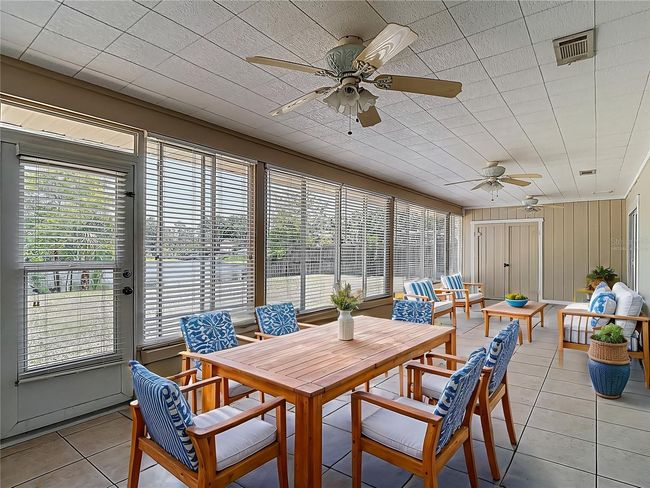Virtually staged bonus room | Image 4