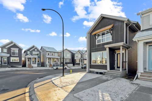 101 Lavender Manor Se, Calgary, AB, T3S0C8 | Card Image