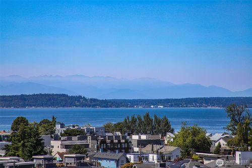 5813 Sw Horton St, Seattle, WA, 98116-3016 | Card Image