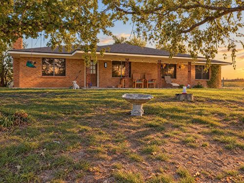 211 Whitehouse Rd, Ennis, TX, 75119-7483 | Card Image