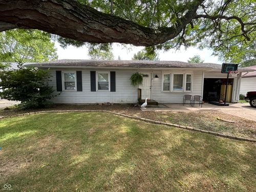 329 E Lincoln St, Greentown, IN, 46936-1555 | Card Image