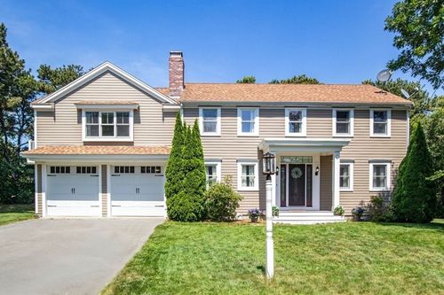 72 Bassett Ln, Dennis Port, MA, 02639-1539 | Card Image