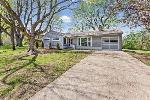 312 Baldwin St, Belton, MO, 64012-2383 | Card Image