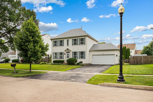 2420 Barnhart St, West Chicago, IL, 60185-6161 | Card Image