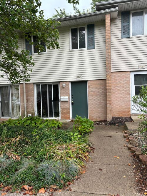 3647 Kenbrooke Ct, Kalamazoo, MI, 49006-5438 | Card Image