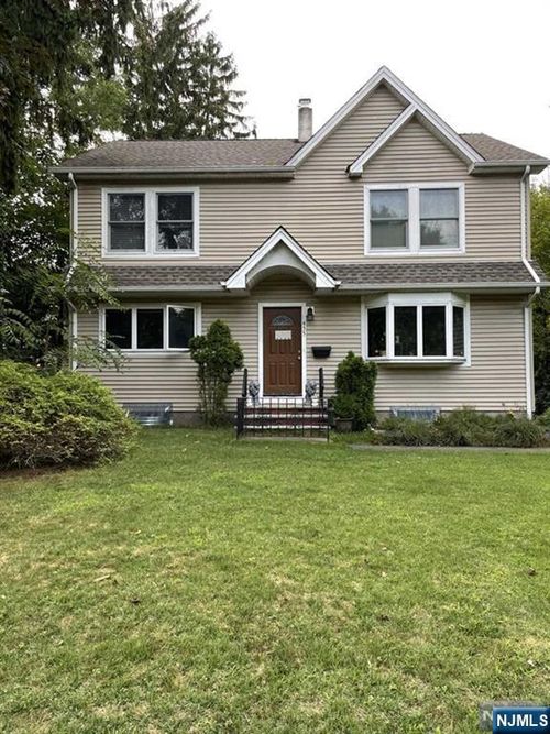 455 Berkshire Rd, Ridgewood, NJ, 07450-5533 | Card Image